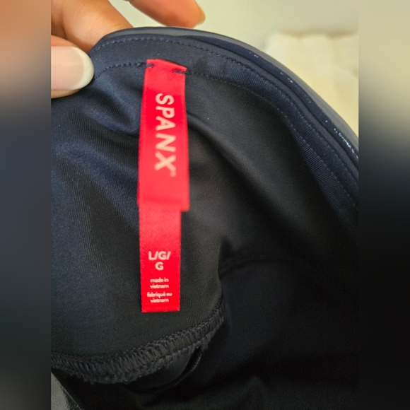 Navy blue Spanx Faux leather pant - Picture 4 of 4